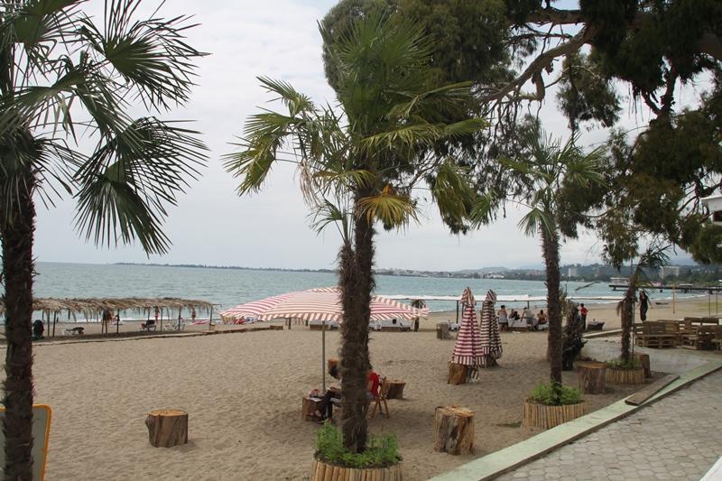 Guest House On Shakirbay 11 Sukhumi Ngoại thất bức ảnh